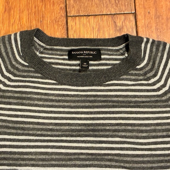 Banana Republic Men's Crewneck Sweater - Dark Gray Stripes - Picture 2 of 2